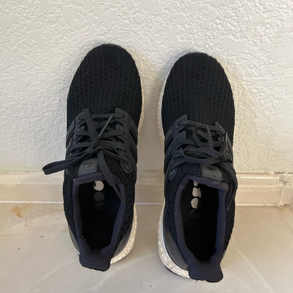 Adidas Women’s Ultra-boost Running Shoes Black Size 7.5 - Picture 4 of 10